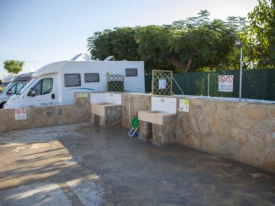 stopandgo-estacion-de-autocaravanas-9771